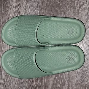 Women's size 11 sage green No Boundaries slides